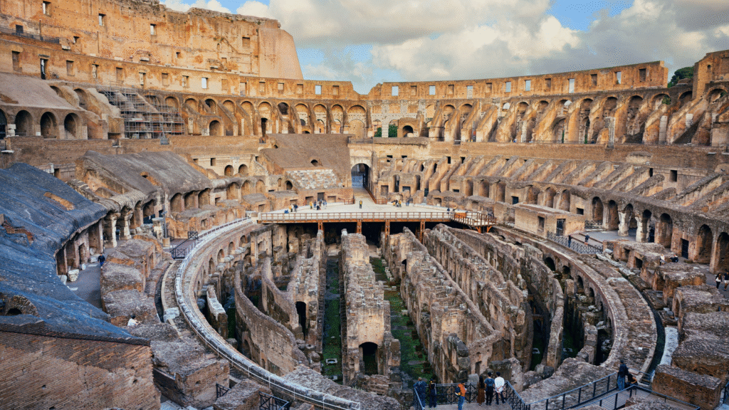 Explore the Colosseum: Rome’s Iconic Landmark at CasinoCity99